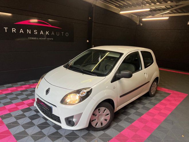 Cliquer pour voir la photo suivante Renault Twingo II 1.5 dCi 65 éco 2 / Société 2 places Blanc de 2010