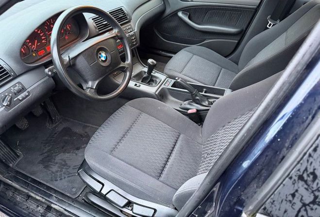 BMW Serie 3 (E46) 316I 105CH PACK  de 2001