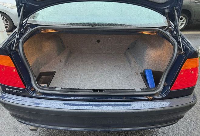 BMW Serie 3 (E46) 316I 105CH PACK  de 2001