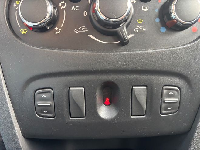 Dacia Logan II 1.5 DCI 90 FAP LAUREATE EURO6 8 Beige de 2014