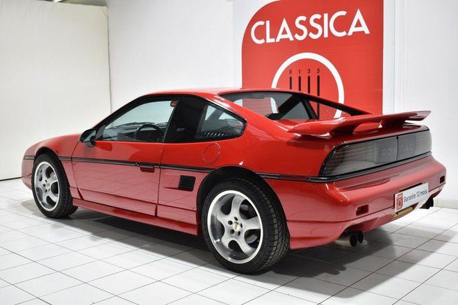 Pontiac Fiero V6 GT Bright Red  81 de 1988