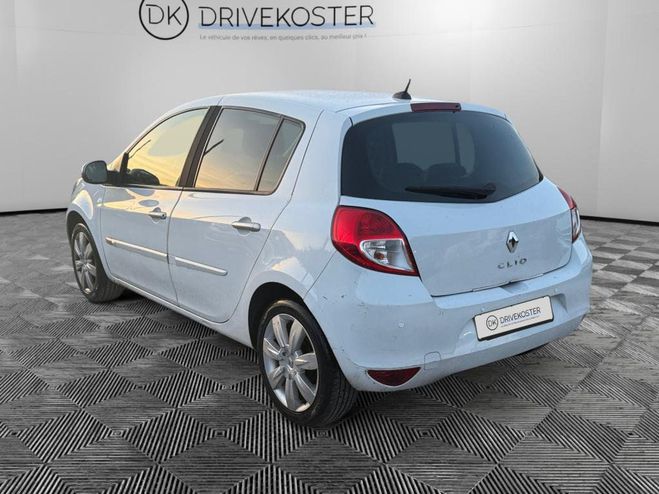 Renault Clio 1.5 dCi - 85 III BERLINE Exception PHASE BLANC de 2010