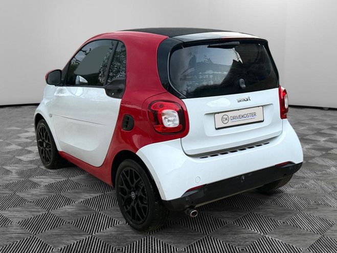 Smart Fortwo Coupe 1.0i - 71 S&S - BV Twinamic II Pas Blanc mtallis de 2017