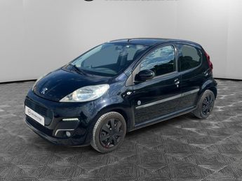  Voir détails -Peugeot 107 1.0i 12V - 68 cv - Finition Envy à Nice (06)
