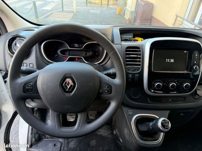 Renault Trafic vu fourgon 2.0 dci 120 l2h1 grand confor Blanc de 2021