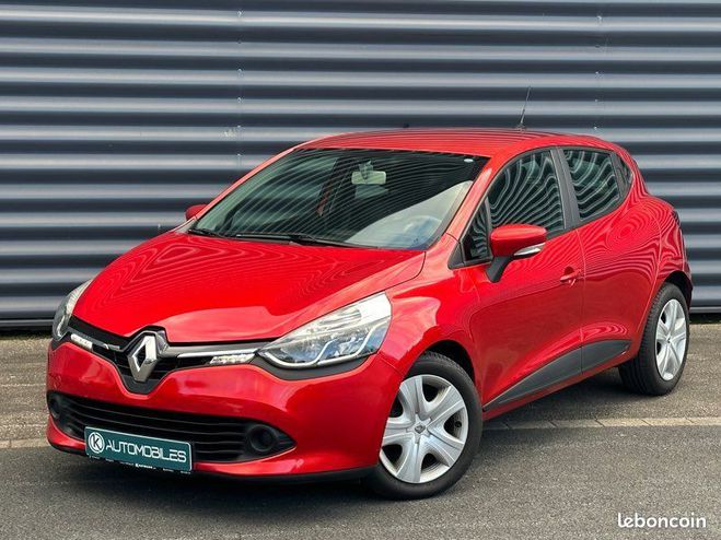 Cliquer pour voir la photo suivante Renault Clio IV 0.9 TCE 90CH 142500KM ÉDITION ENERGY Rouge de 2014