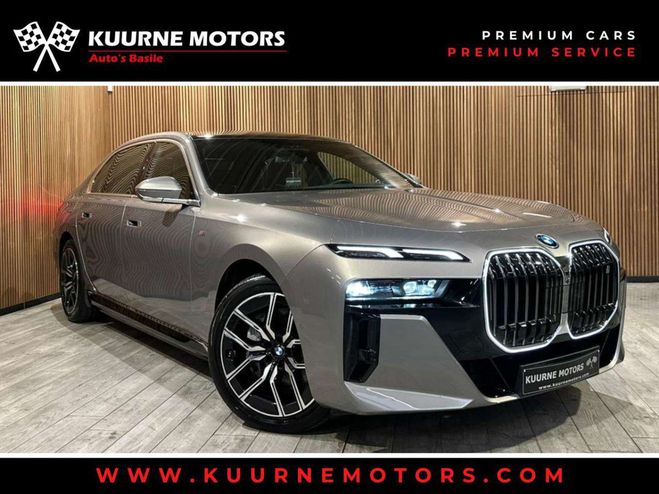 Cliquer pour voir la photo suivante BMW i7 eDrive50 Alu20-Pano-B&W-Cam360 Beige Métallisé de