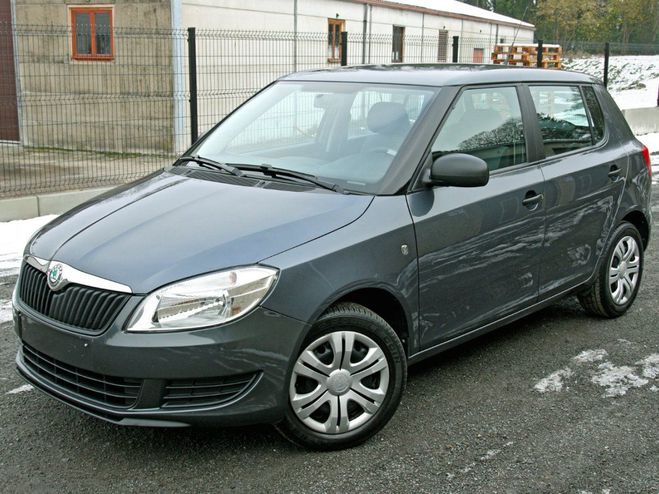 Skoda Fabia  Gris-bleu mtallis de 