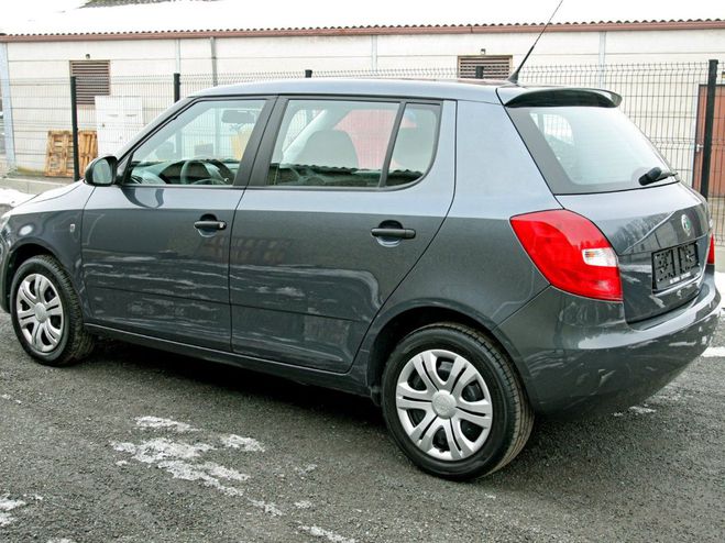 Skoda Fabia  Gris-bleu mtallis de 
