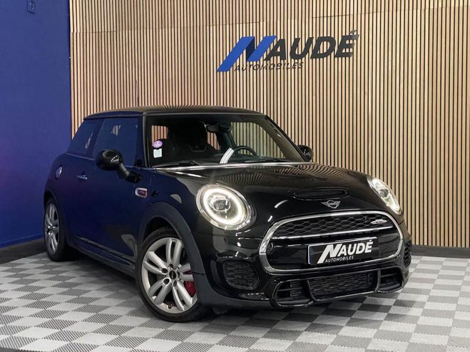 Cliquer pour voir la photo suivante Mini One 2.0i 231 CH BVA John Cooper Works NOIR de 2019