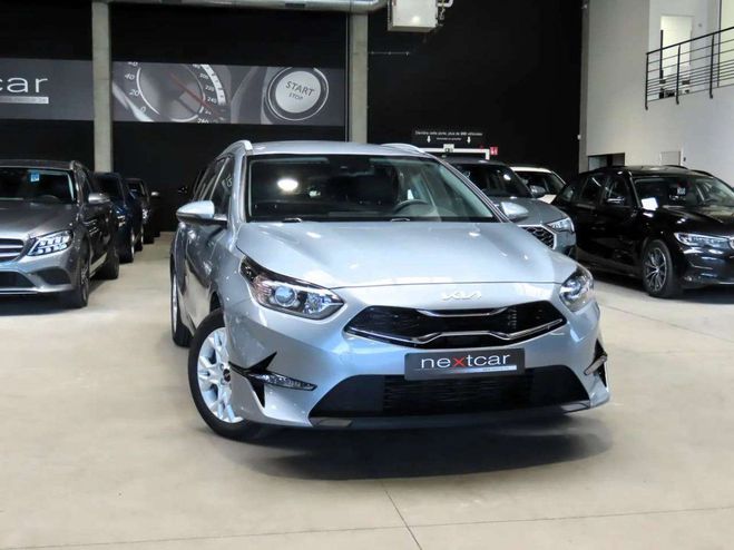 Kia Ceed d SW Ceed / 1.6CRDi More ISG Gris Mtallis de 