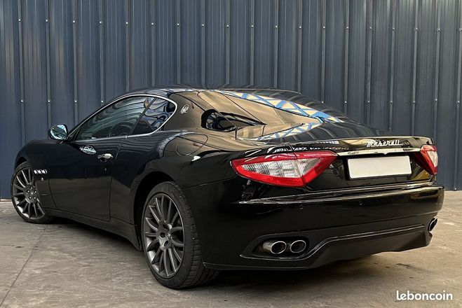 Maserati Gran Turismo S 4.7l 440ch Boite ZF Garantie 1 An Suiv Noir de 2011