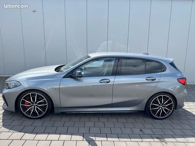 BMW Serie 1 M135i xDrive 306 ch BVA8 Black Shadow GP Gris de 2022