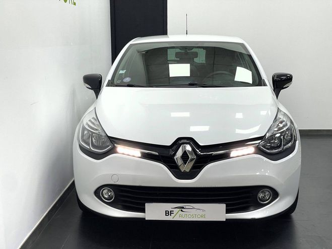 Renault Clio IV (B98) 1.2 16v 75ch Limited Euro6 2015 BLANC de 2016
