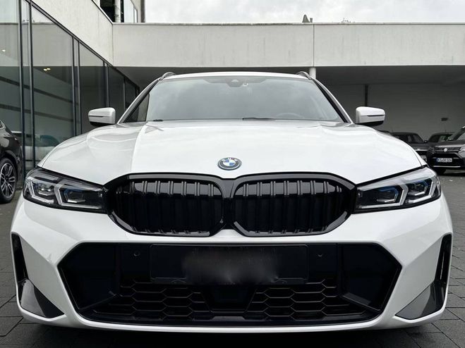 BMW Serie 3 330 e xDrive Touring M Sport | Siges M Blanc Minral Mtallis de 2023