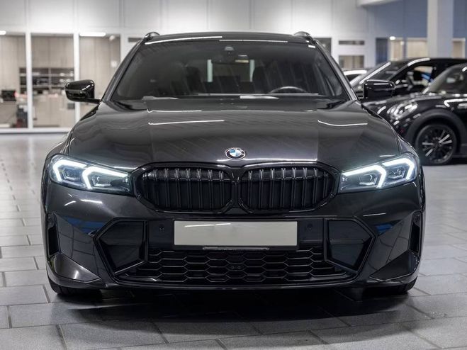 Cliquer pour voir la photo suivante BMW Serie 3 330 i Touring M-Sport Pro FACEL. PANO LE SAPHIR NOIR MÉTALLISÉ de 2023