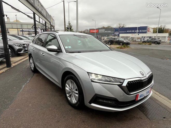 Skoda Octavia Combi 2.0 tdi 150 BUSINESS DSG7 Gris de 2021