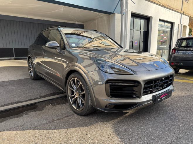 Porsche Cayenne COUPE 4x4 E-Hybrid 3.0l V6 462 CV Tiptro Gris de 2021