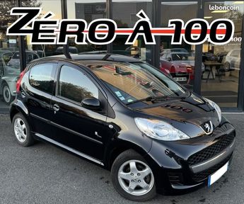  Voir détails -Peugeot 107 Phase 2 1.0i BLACK & SILVER 2-TRONIC 5P  à Saint-Jean-d'Illac (33)