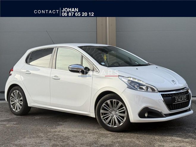 Cliquer pour voir la photo suivante Peugeot 208 1.6 BlueHDi - 100 cv Allure - Garantie 6 BLANC de 2016