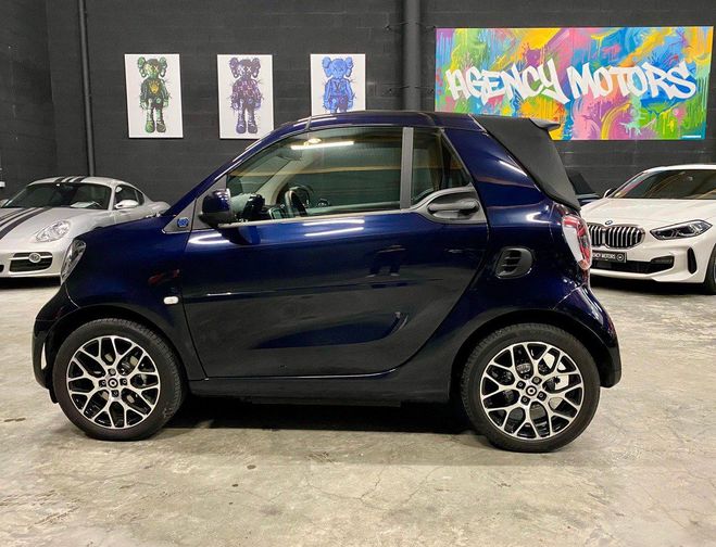 Smart Fortwo Cabriolet EQ 82 ch Prime  299?/ mois su Bleu Marine de 2024