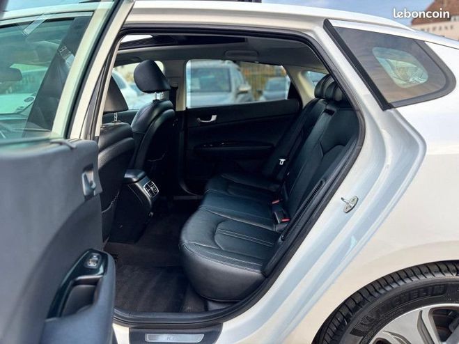 Kia Optima 2.0 GDI 205CH HYBRIDE RECHARGEABLE BVA6 Blanc de 2016