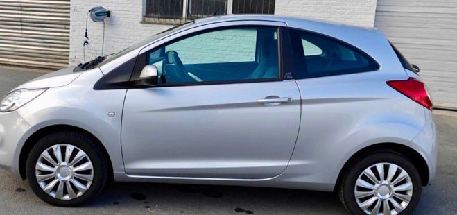 Ford KA 1,2 69CV TITANIUM / CLIM / FACTURE ENTRE Gris Clair de 2010