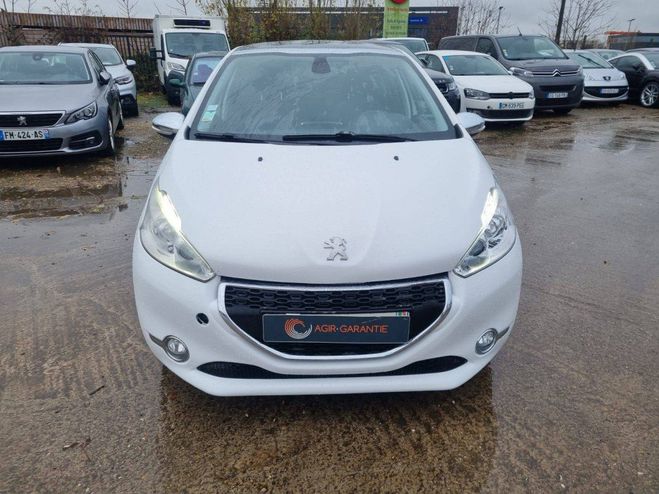 Peugeot 208 1.6 e-HDi FAP Allure BMP6 5p BLANC de 2013