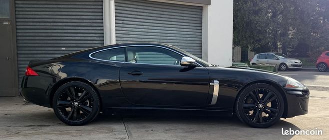 Jaguar XK (2) coupe 5.0 v8 385 celebration ultimat Violet de 2011