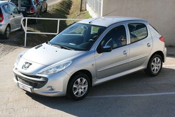  Voir détails -Peugeot 206 + 1.4 HDI FAP ACCESS 5P à Vestric-et-Candiac (30)