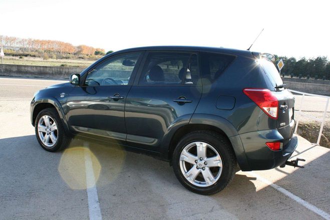 Toyota RAV 4 177 D-4D CLEAN POWER PACK TECHNO Gris de 2007