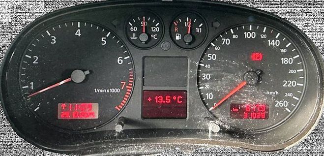 Audi A3 1.6 100CH AMBIENTE 5P Gris de 2001