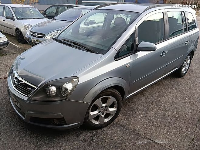 Opel Zafira Beau 7 places 1.6 i tbe revise reprise Gris de 2005