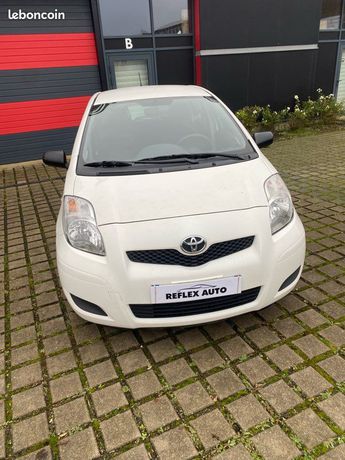  Voir détails -Toyota Yaris 1.0i 4cv 128000kms à Tourcoing (59)