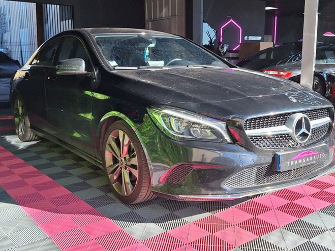 Mercedes Classe CLA CLASSE 200 d 7-G DCT Sensation ~ 136 ch  Noir de 2017