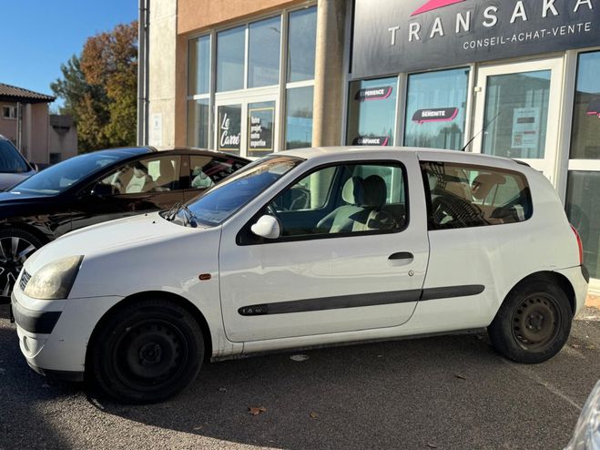 Renault Clio 1.4i 16V Expression / Distri a jour Blanc de 2001