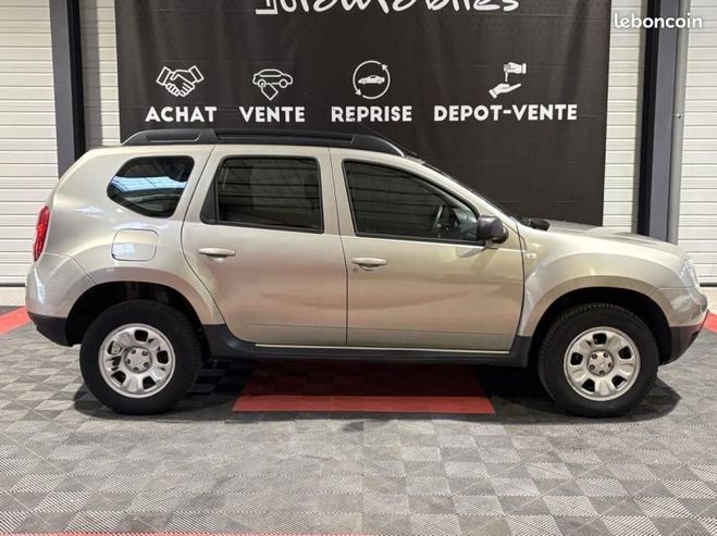 Dacia Duster 1.6 16v 105ch Ambiance 4X2 BVM5 Beige de 2011