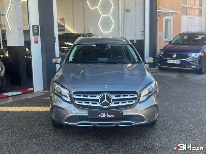 Mercedes Classe GLA Classe 2.2 200 CDI 136cv SENSATION 7G-DC Gris de 2019