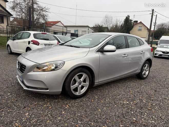 Volvo V40 D2 120 Kinetic Gris de 2016
