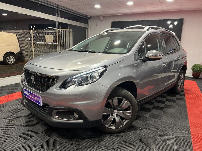 Cliquer pour voir la photo suivante Peugeot 2008 1.6 BlueHDi 100ch BVM5 Style Grise de 2018