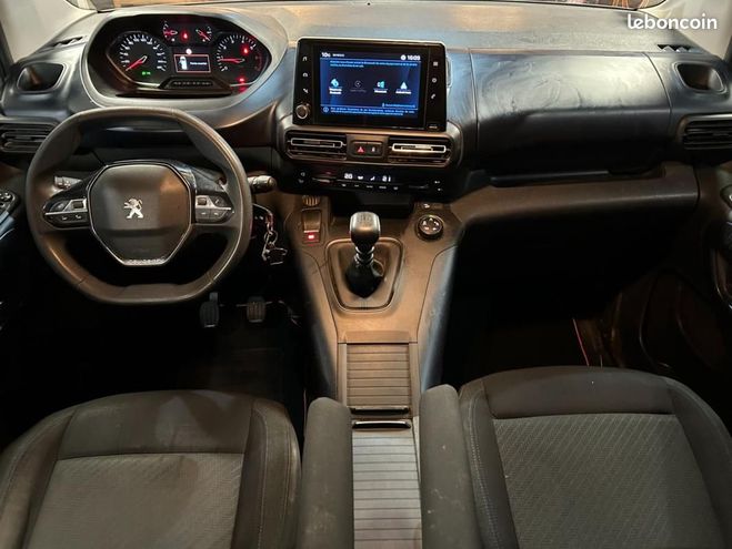 Peugeot Rifter COMBI 1.2 110 ALLURE START-STOP + COURRO Gris de 2019