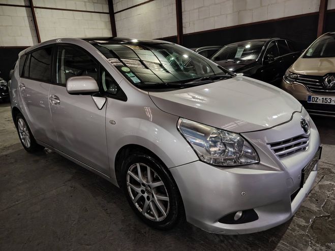 Toyota Verso 2.0 126 D-4D LOUNGE 7PL GRIS C de 2012