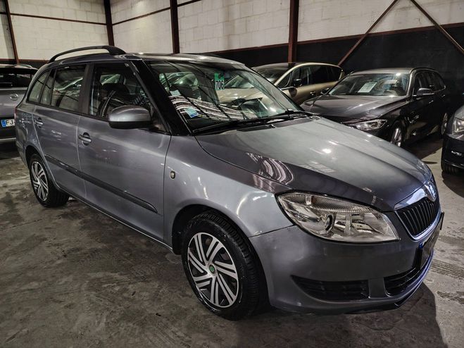 Skoda Fabia II (2) Combi 1.6 TDI75 Ambition2 GRIS F de 2012