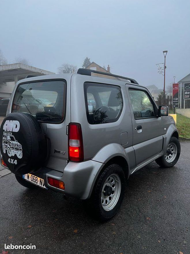 Suzuki Jimny 4x4 1.3 VVT 85 cv JX Beige de 2015