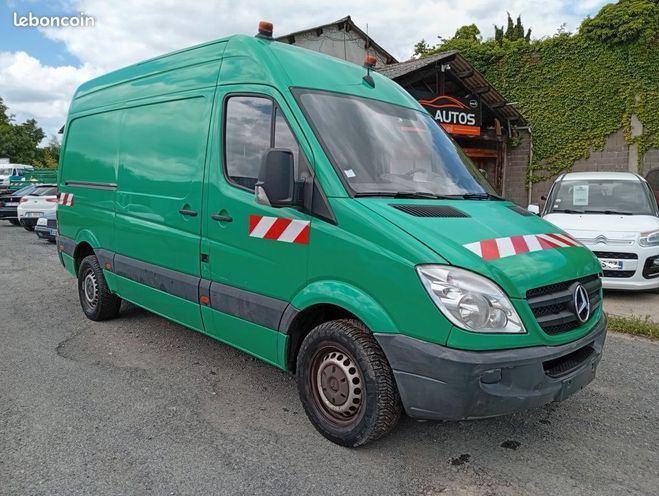 Cliquer pour voir la photo suivante Mercedes Sprinter 313 CDI 130 cv Année 2011 Vert de 2011