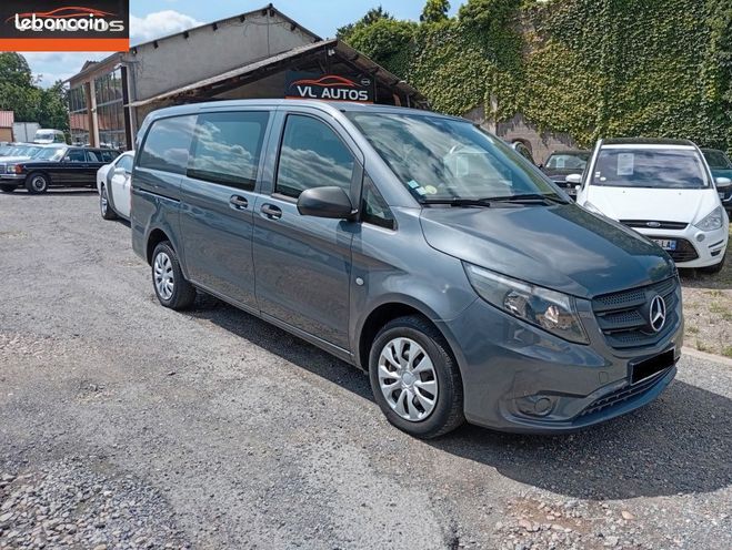 Mercedes Vito 114 CDI 6 Places 136 cv Anne 2015 Gris de 2015