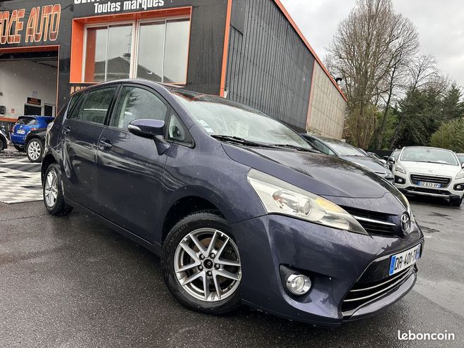 Toyota Verso 112 D-4D SKYVIEW 7 PLACES Bleu de 2015