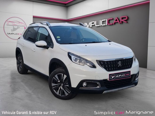 Cliquer pour voir la photo suivante Peugeot 2008 BUSINESS 1.6 BlueHDi 120ch SS BVM6 Allur Blanc de 2016