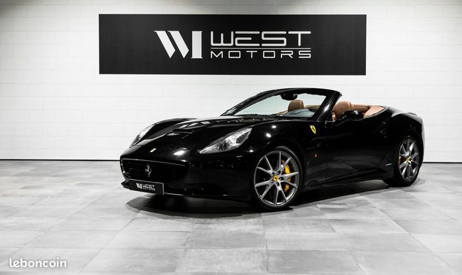 Cliquer pour voir la photo suivante Ferrari California 4.3 V8 460 Ch ? Immat France Peinture NE Noir de 2010