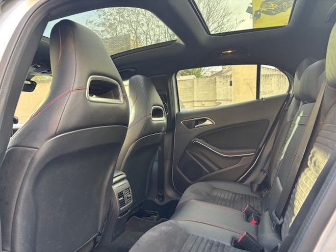 Mercedes Classe GLA 180 D FASCINATION 7G-DCT GRIS de 2017